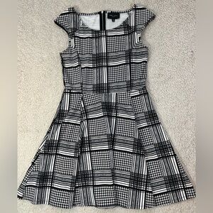 Romeo + Juliet Couture Black and White Plaid Skater Dress Size M Retro